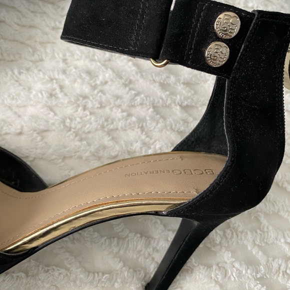 Women’s used BCBG heels size 10 - Picture 4 of 7
